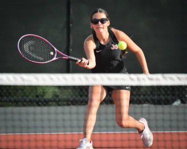 Jersey Shore's Dalton competes in District 4 singles tournament